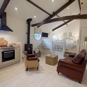 Linton Court Coach House Settle