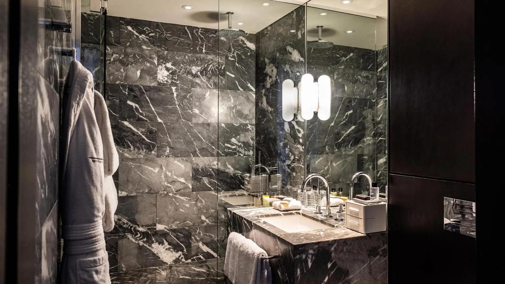 *****  South Place Hotel London United Kingdom